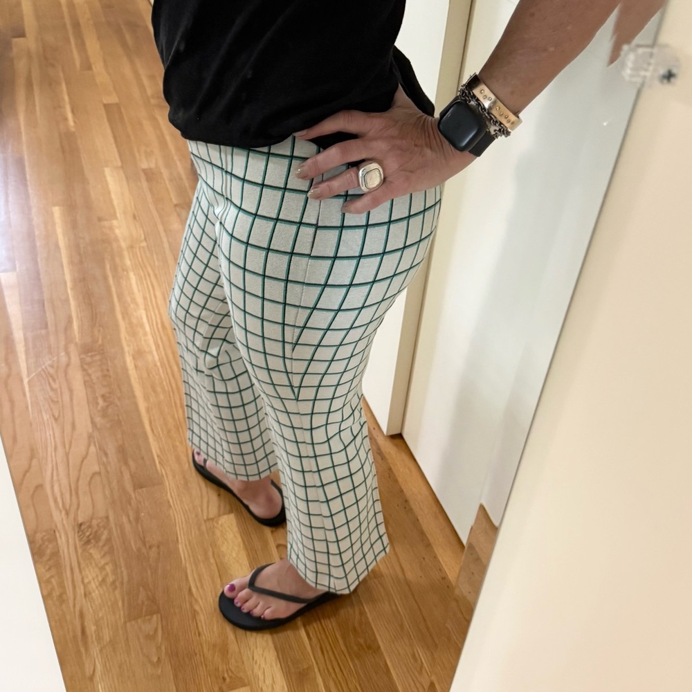 Anthropologie The Essential Cropped Flare Trousers - Picture 8 of 11